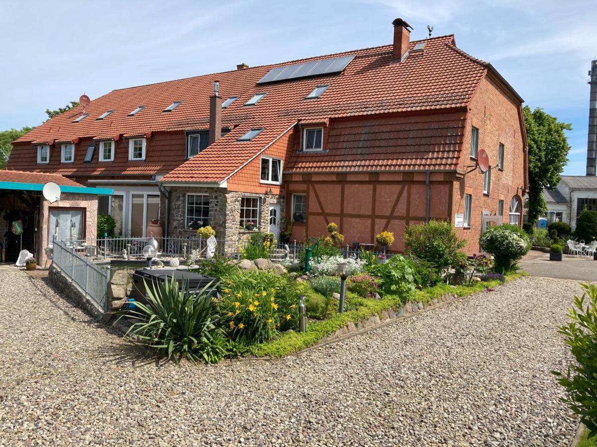 Apartment Landhausidyll Wohn- Und Schlafzimmer Klutz