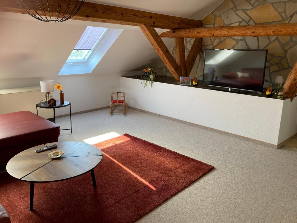 Landhausidyll Wohn- Und Schlafzimmer *